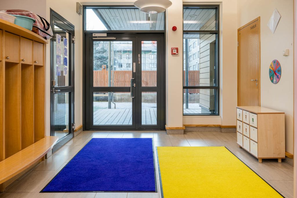 DSC_0064-Edit vaihtomatto julkiselle sektorille